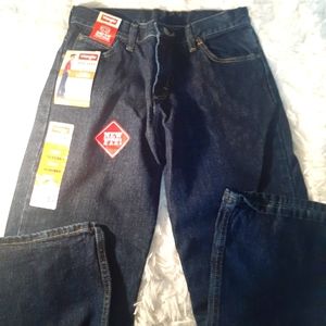 BOYS Wrangler Jean Pants Size 10 Husky Classic Loose Straight Leg Adjust Waist.